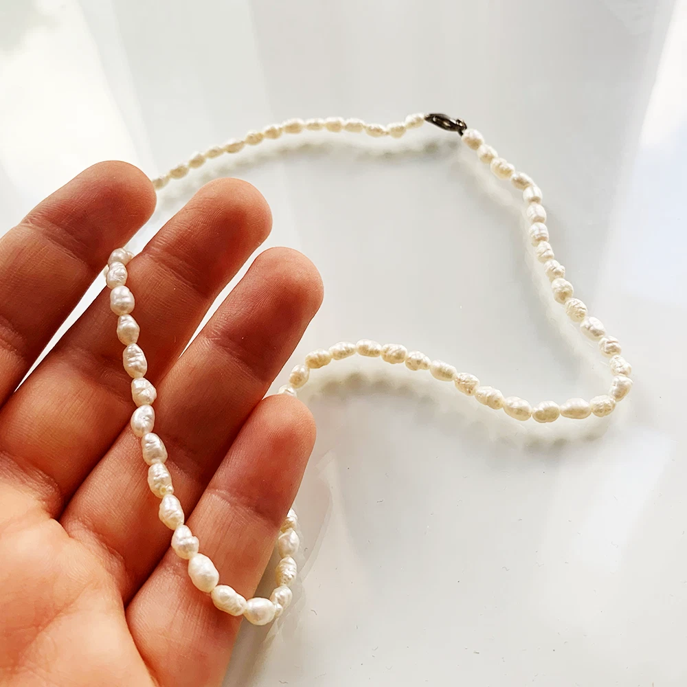 Oval hot sale pearl necklace