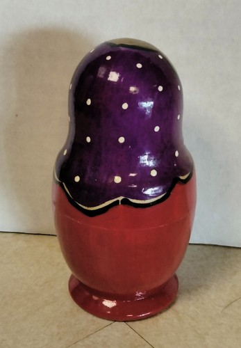 Russian Nesting Dolls Hand Painted Strawberries 4 " - Picture 2 of 3