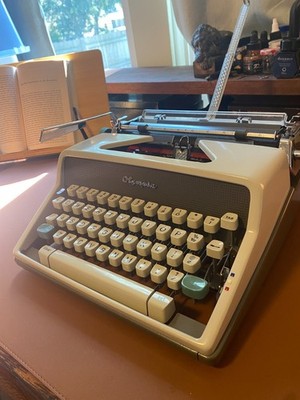 Olympia SM7 Typewriter Script/Cursive Typeface (Serviced, New Platen, Case)