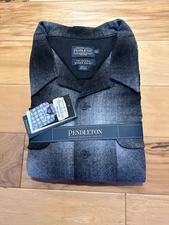 Pendleton Medium Weight 100% virgin wool plain weave shirt - Size 2XLT