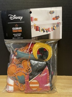 Disney Celebrate Together Mickey Mouse & Friends Halloween Garland NEW!