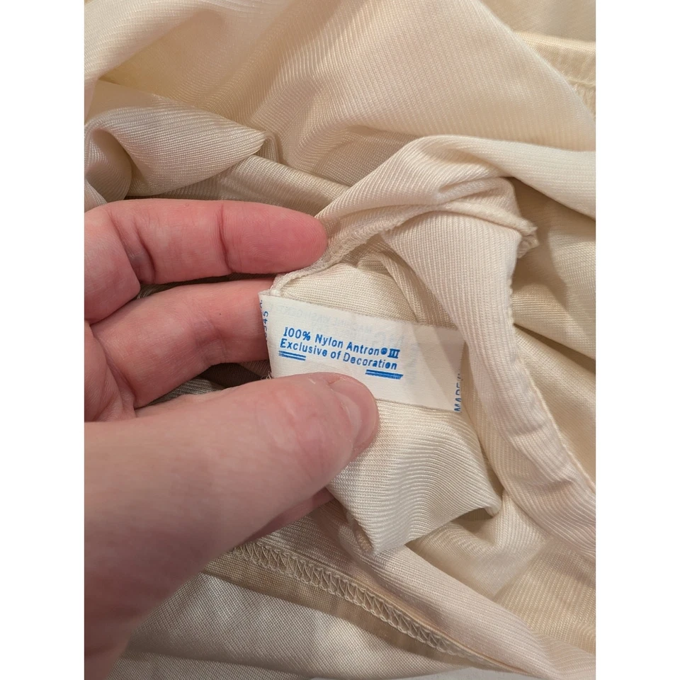 Vintage JCPenney Nylon Antron III Lace Trim Half Slip Skirt Ivory M 80s - Image 4 of 4