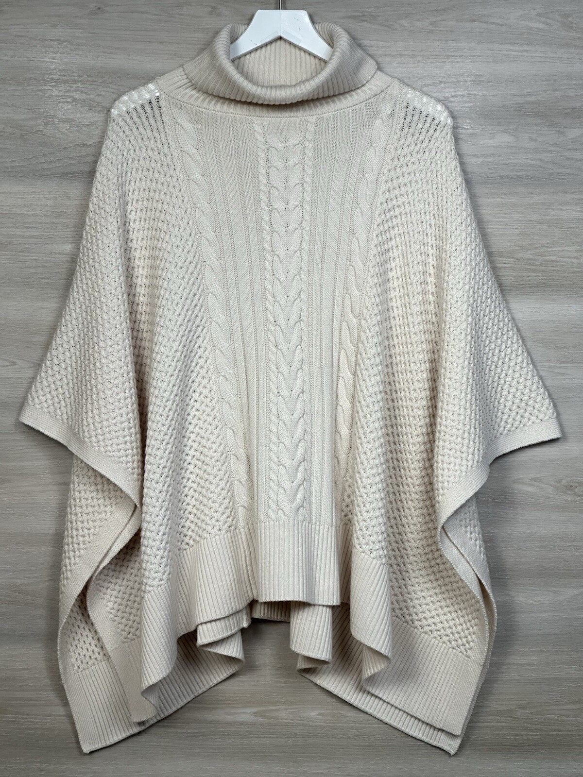 Lululemon Rolling In The Warmth Poncho One Size Angel Wing ANWI 75547