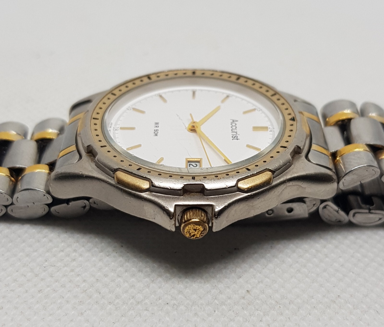 Accurist Mens Watch MB150 Quartz Two Tone Steel Gold Date New Battery