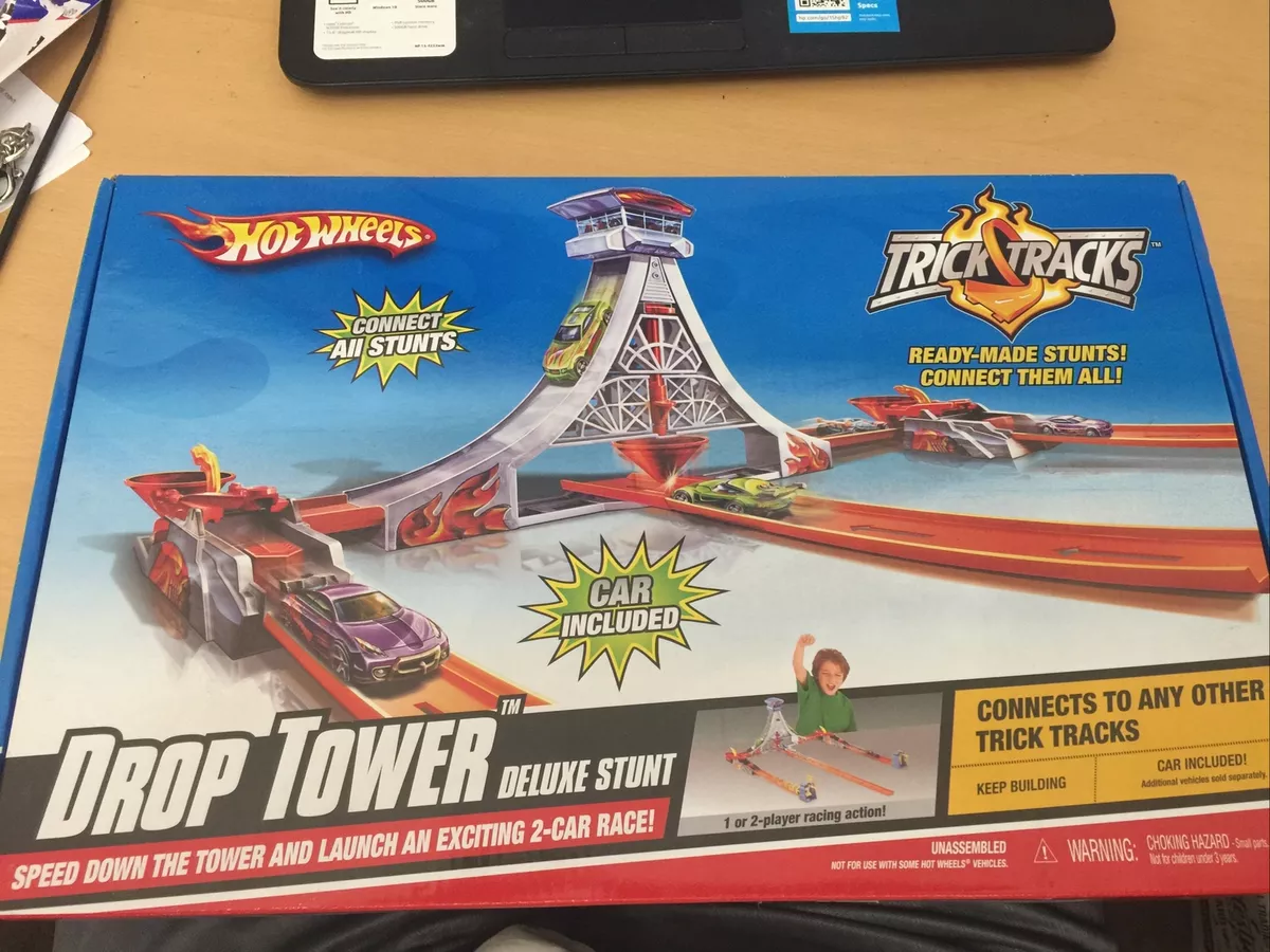 HOT WHEELS 2007 Trick Tracks Drop Tower Deluxe Stunt Set Brand New