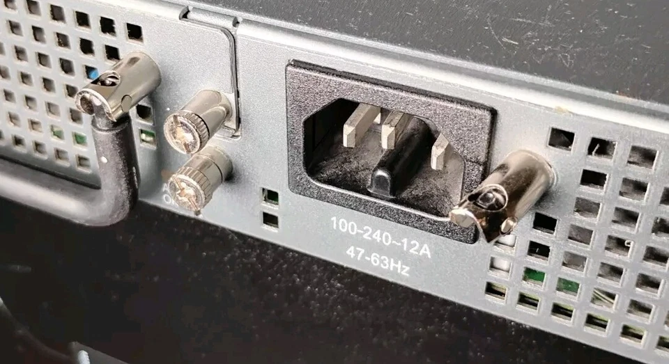 Avaya 4850GTS-PWR+ 48-Port Managed Layer 3 Gigabit Switch POE+ 1U 10Gb-SFP+ - Image 4 of 4