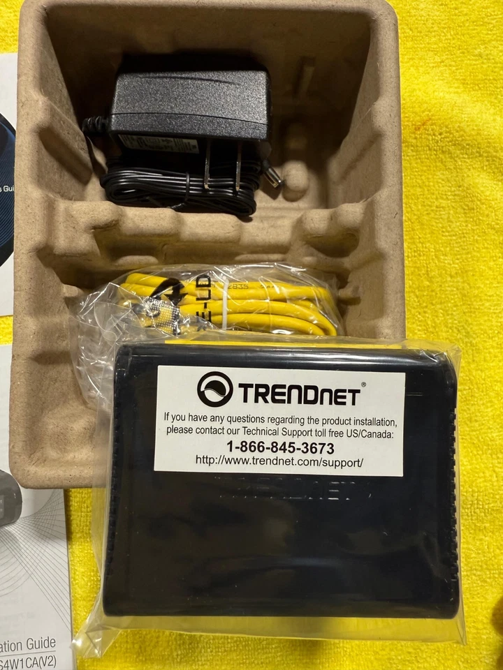 Trendnet 4-port High Speed Broadband Router Model TW100 S4W1CA Black - Image 3 of 4