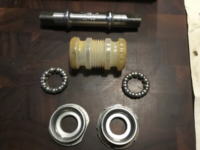 Vintage Campagnolo Record Bottom Bracket 1.370 x 24 68-SS w/box