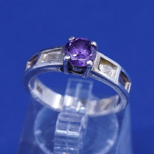 Size 7, Vintage Sterling 925 silver handmade ring with amethyst