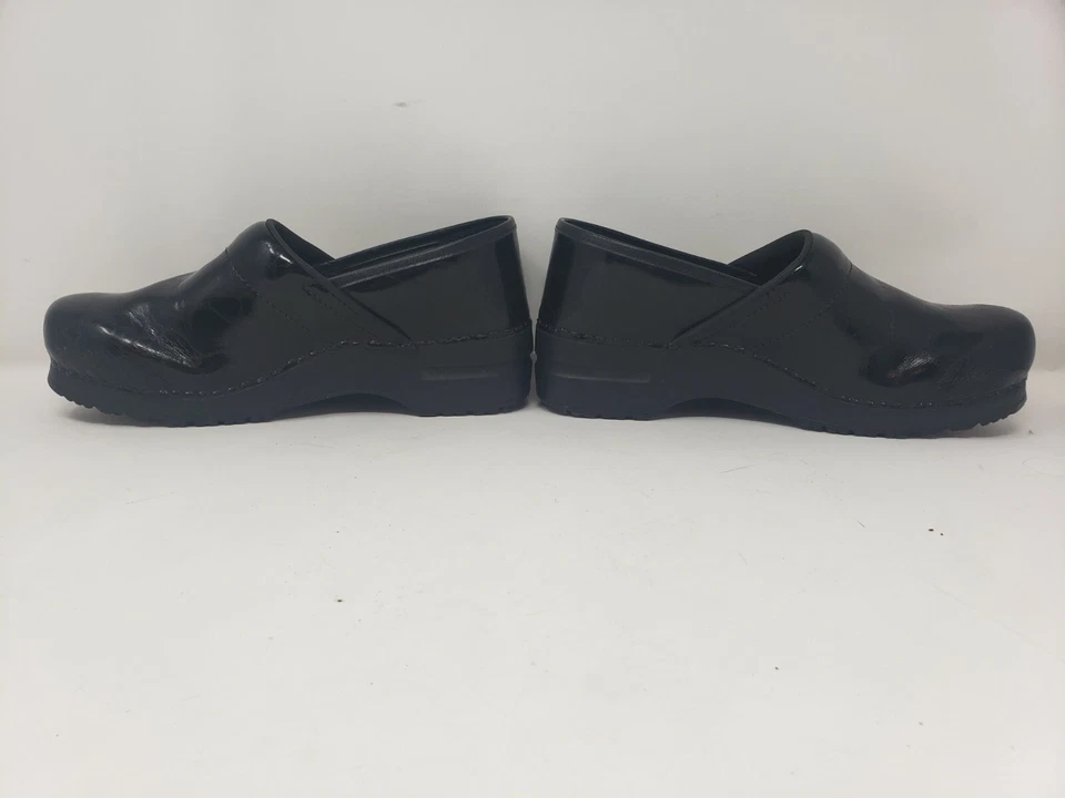 SANITA Nurse PRO Clog Animal Print Leopard Print Black US 10.5 41 Shoe EUC - Imagem 2 de 4