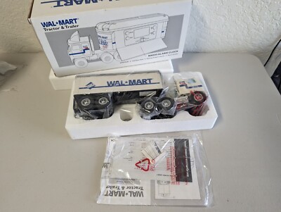 Wal-Mart Tractor & Trailer Novelty AM-FM Radio Alarm Clock Vintage Walmart NEW