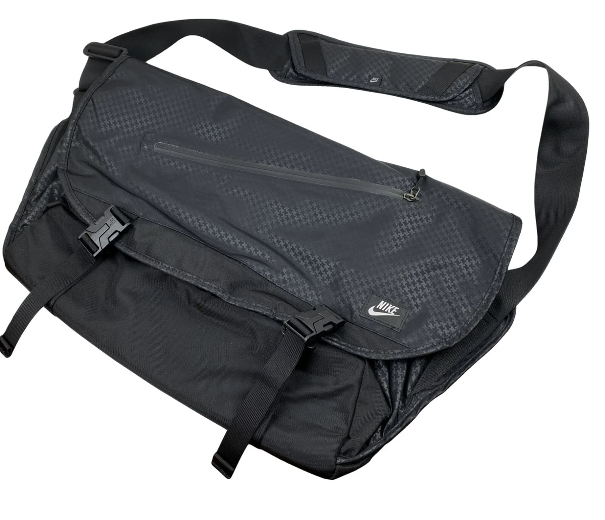 New Authentic Vintage NIKE Cascade City XL MESSENGER BAG BA4132