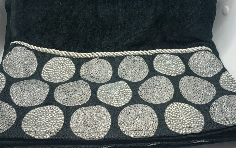 Par de 2 toallas de baño Avanti lino círculos punteados negro plata algodón de lujo Foto 3 de 4