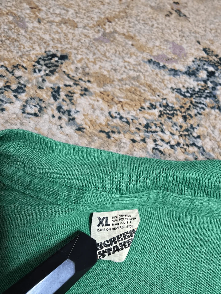 Vintage 80's Greater Northside Girl Scouts Logo Graphic T-Shirt Size M/L Green - Image 4 of 4