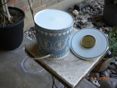 Boîte Vintage En Fer Blanc - Décor Déesse Grecque & Angelot - Fabriqué En Angleterre - Rare