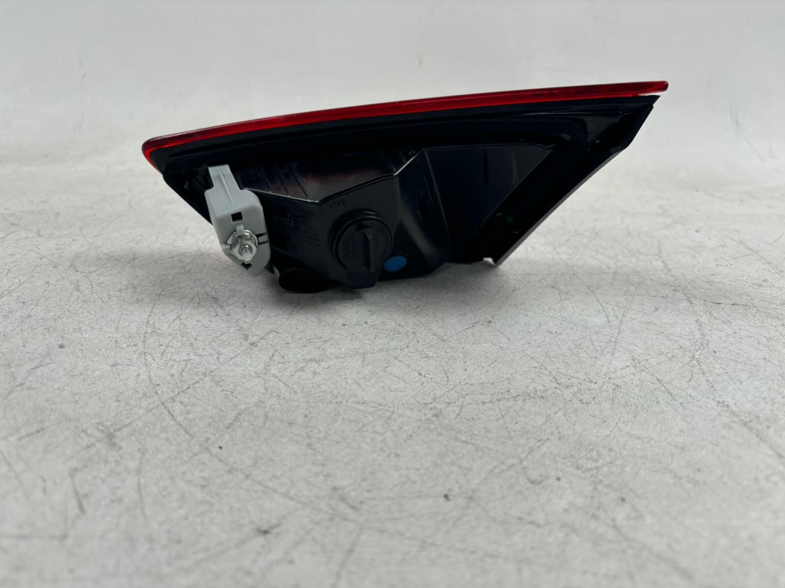 2014 2021 MASERATI GHIBLI LEFT DRIVER SIDE INNER TAILLIGHT ASSEMBLY 06701091510