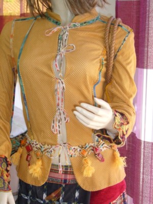 SAVE THE QUEEN: Save the queen Jacke Modell PocahontasSAVE THE QUEEN