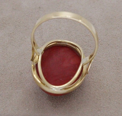 Coral, Yellow Gold Ring - Picture 5 of 11