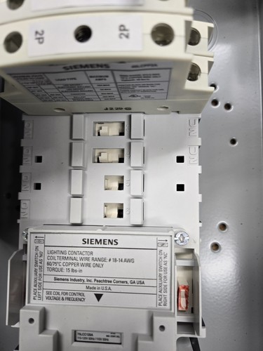 SIEMENS LCE01C004120A 30A 120V 60HZ 4P NEMA 1 LIGHTING CONTACTOR - Picture 3 of 6