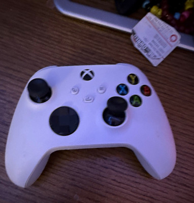 Microsoft Xbox Wireless Controller White for Xbox One, Series X|S & PC