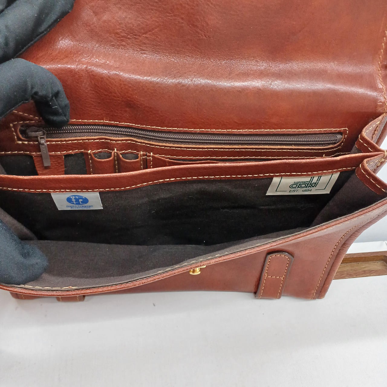 Second Bag Model BRN Condition Considered LUGGAGE - image 10
