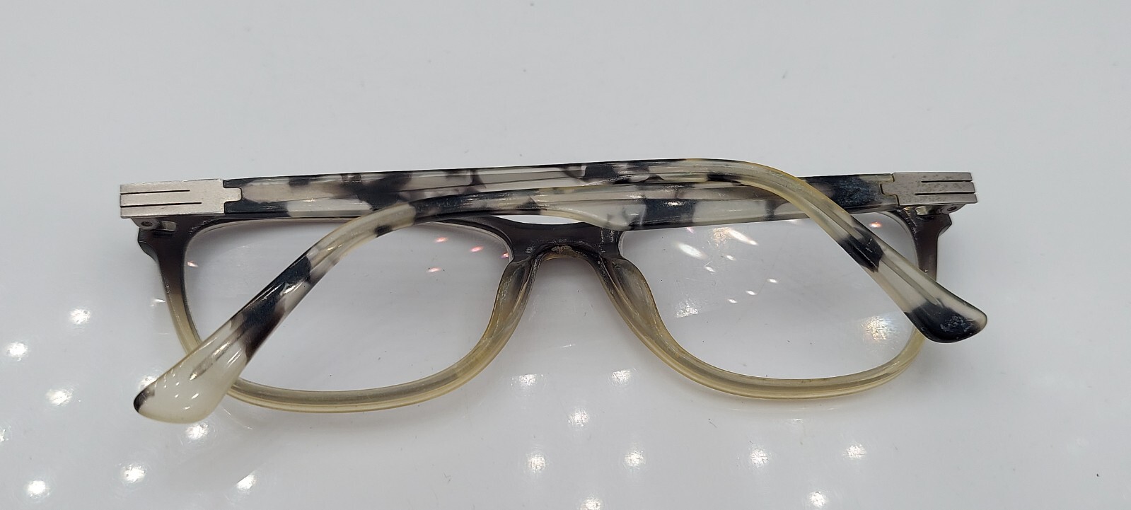 Prodesign: Denmark 1784 Gray Translucent Oval Sun… - image 6