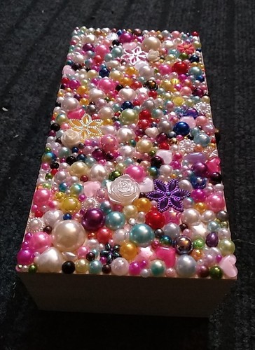 PEARL GEM TOPPED ENCRUSTED WOODEN BOX handmade 19.5x9.5x6cm Nice gift see pics - Picture 6 of 6