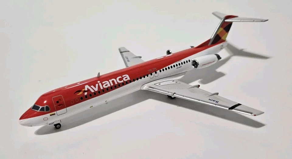 JCWINGS200. FOKKER F100 AVIANCA COLOMBIA RARE - Image 3 of 4
