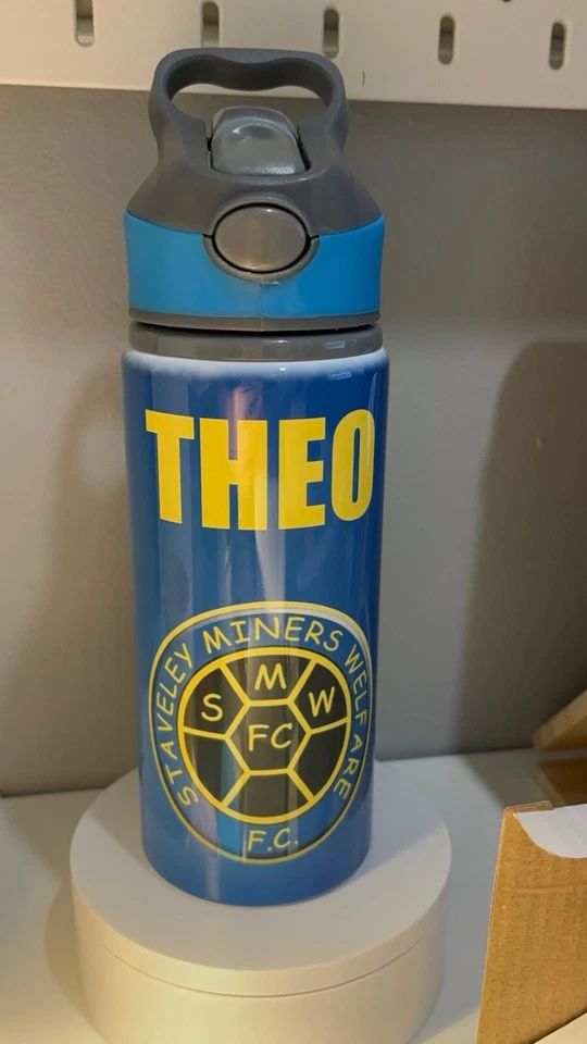 Sports Team Water Bottle With Integrated Straw 650ml Personalised Name And Team - Image 2 of 4