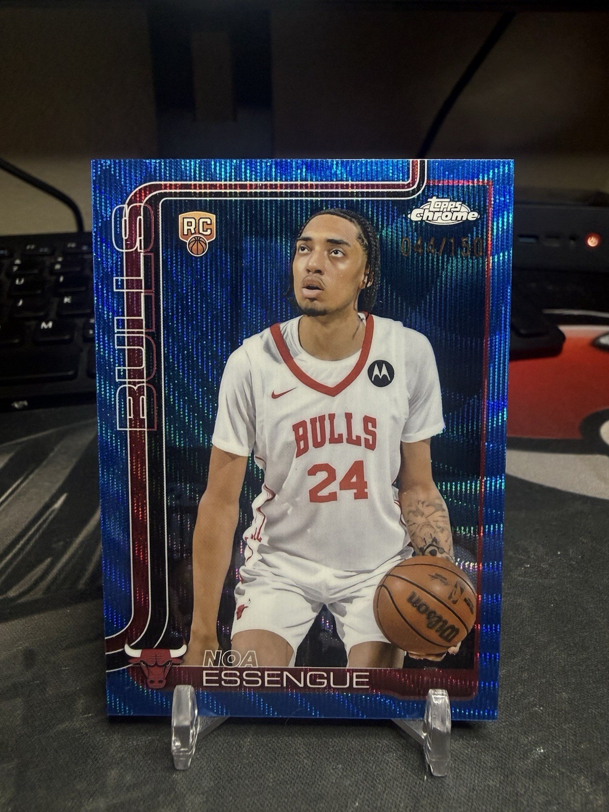 Noa Essengue 2025-26 Topps Chrome Blue Wave Refractor #/150 #262 Bulls RC