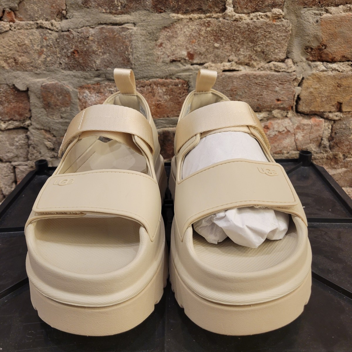 【UGG 】 (W) GoldenGlow Sea Salt WOMEN'S UGG GOLDENGLOW SANDAL | SEA SALT – Randy's Shoes