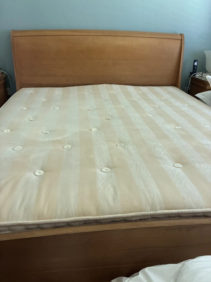 Sleigh Bed 6ft Willis & gambier Bed Low End - Image 3 of 3
