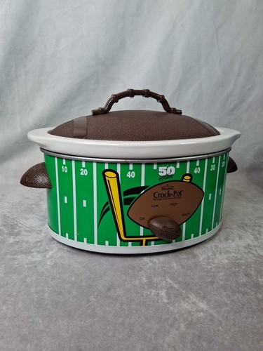 Vtg Crock Pot Football Game Day Slow Cooker 3.5 Qt Tested Works Great ! - Picture 3 of 14