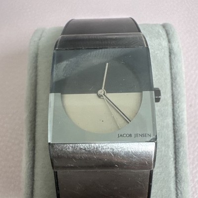 Jacob Jensen Design Armbanduhr Modell BC 681