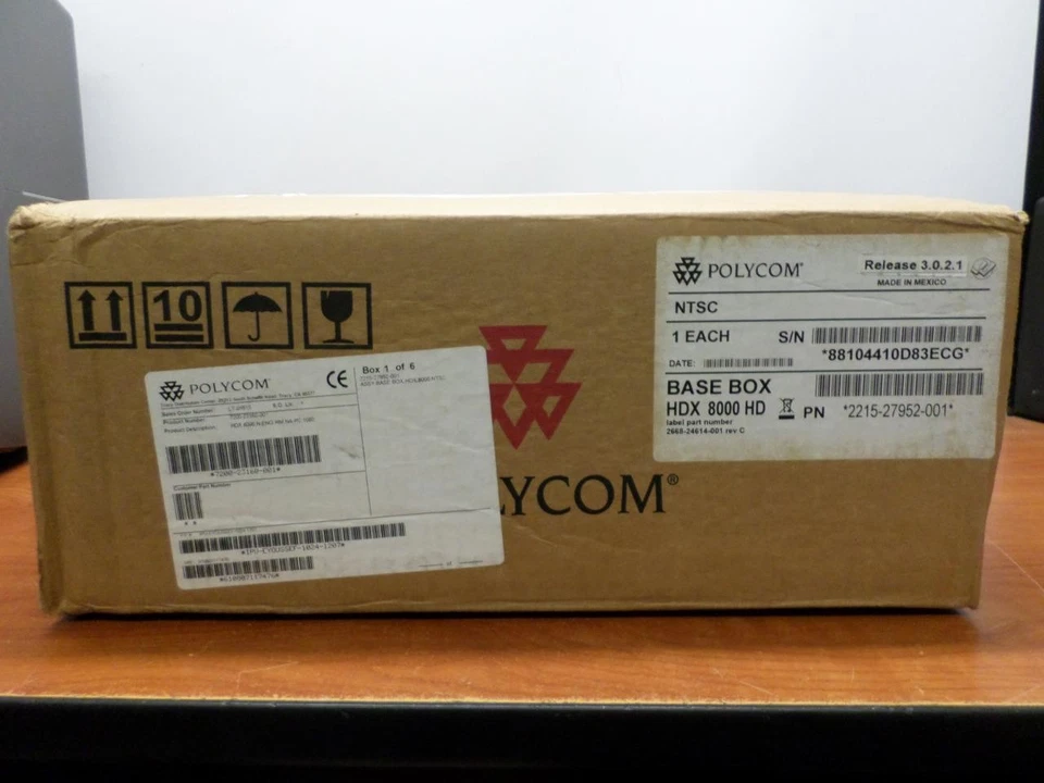 Polycom HDX 8000 HD Video Conferencing Base Unit 2215-27952-001 - Image 2 of 4