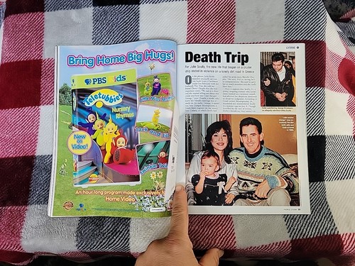 People Mag. Feb 15, 1999 Hillary & Chelsea Grace Under Fire- Charles & Camilla - Picture 11 of 17