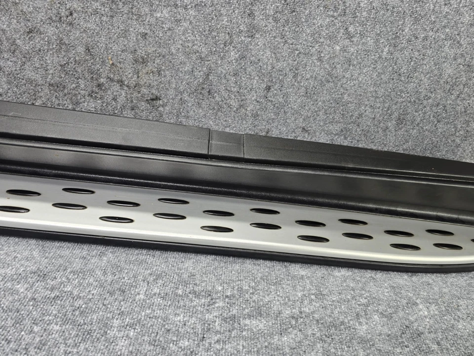 Moldura de panel basculante del lado izquierdo del conductor Mercedes W166 GLE350 GLE63 ML350 ML63 OEM Foto 3 de 4