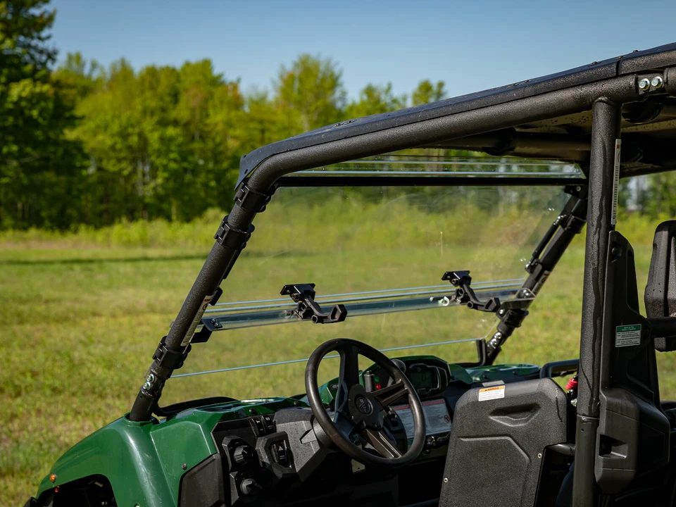 Parabrisas abatible resistente a arañazos SuperATV para Yamaha Viking / VI Foto 2 de 4
