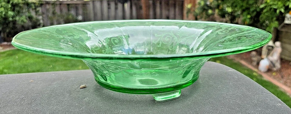 Fostoria Green # 2375 Versailles 12" 3-Toed Footed Bowl - Image 2 of 4