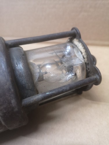 The Oldham Miners ' Patent Electric Safety Lamp TYPE-C Mining Colliery Lantern - Picture 6 of 8