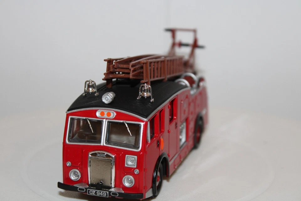 Corgi Classics #CC13008 Nine Double Nine Dennis F12 Pumper - Belfast F/B - Image 4 of 4