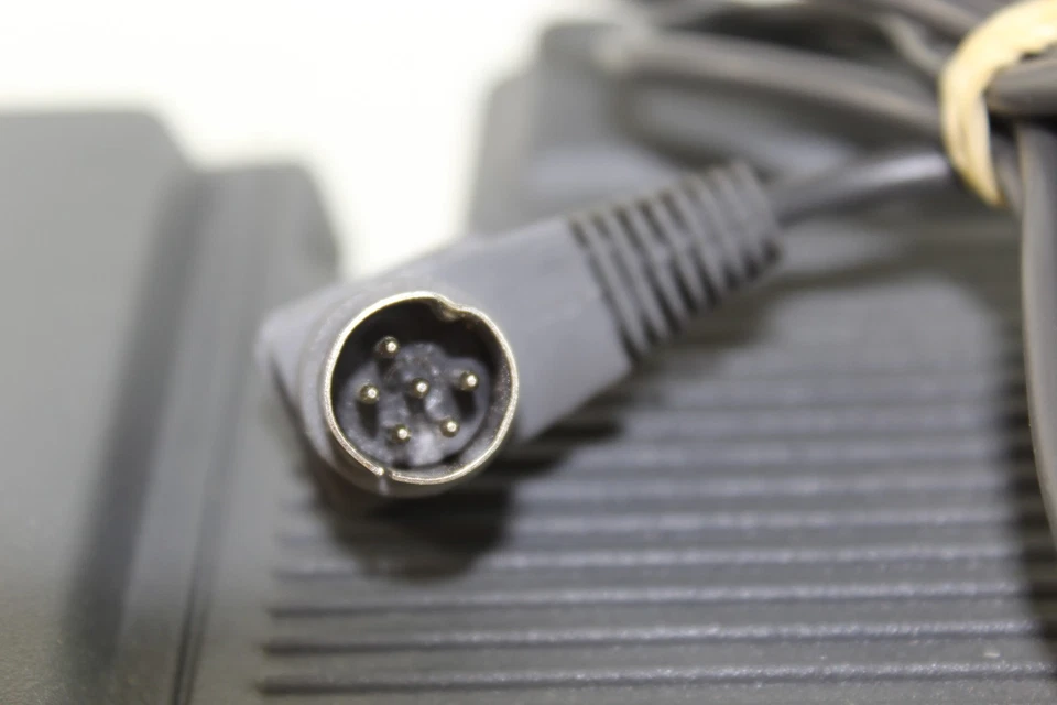 Pedal de controle de pé transcritor Philips tipo LFH 0109/00 para máquinas de ditado. - Imagem 3 de 4