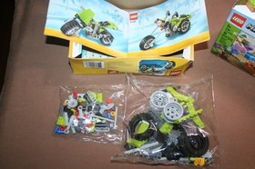 LEGO Minecraft The Coral Reef 21164 And Lego Creator 31018