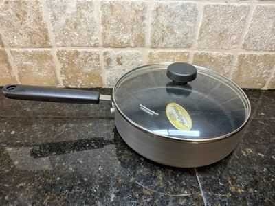NEW Pampered Chef 10  Nonstick Frying Pan Skillet Professional Cookware RETIRED
