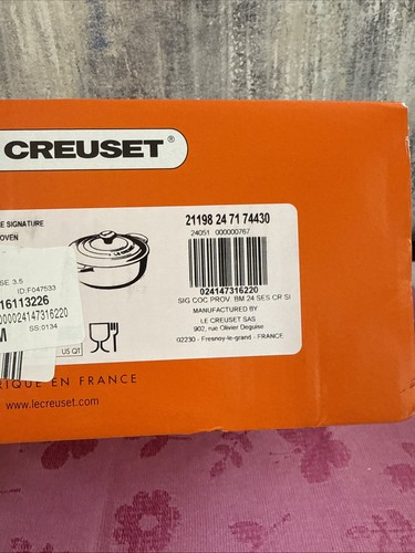 Le Creuset Signature Cast Iron 3.5 Qt Round Dutch Oven Sea Salt ❌No Lid❌ - Picture 5 of 5