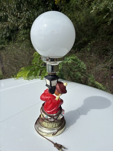 Vtg Bar Lamp Scottish Drunk Man Leaning on Street Light Working Kilt - Picture 5 of 5