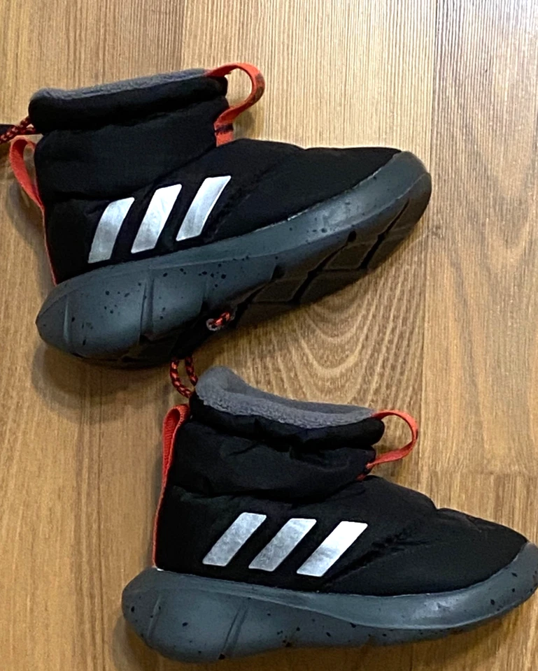 Botas Adidas Foto 2 de 4