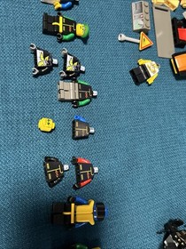 Lego Xtreme Stunts Lot: Island 6740 tower,6739,6736,6737 + pieces & minifigure