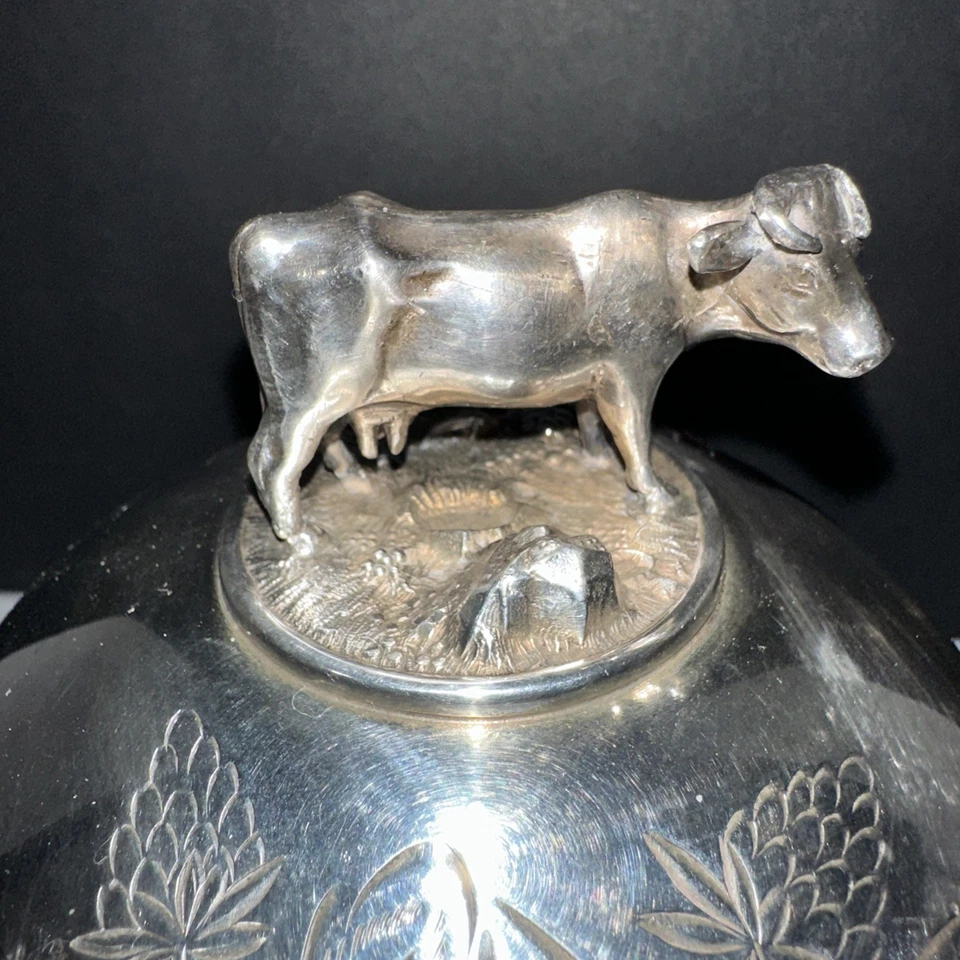 Antiguo plato de mantequilla plateado Meriden Britannia Co 2314 floral victoriano Foto 3 de 4