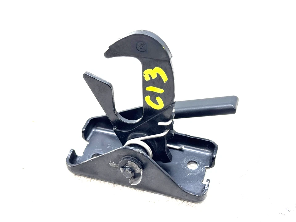 AUDI A3 QUATTRO 2015-2020 CAPÓ DELANTERO GANCHO DE CAPTURA SECUNDARIO 8V0823480 OEM Foto 4 de 4